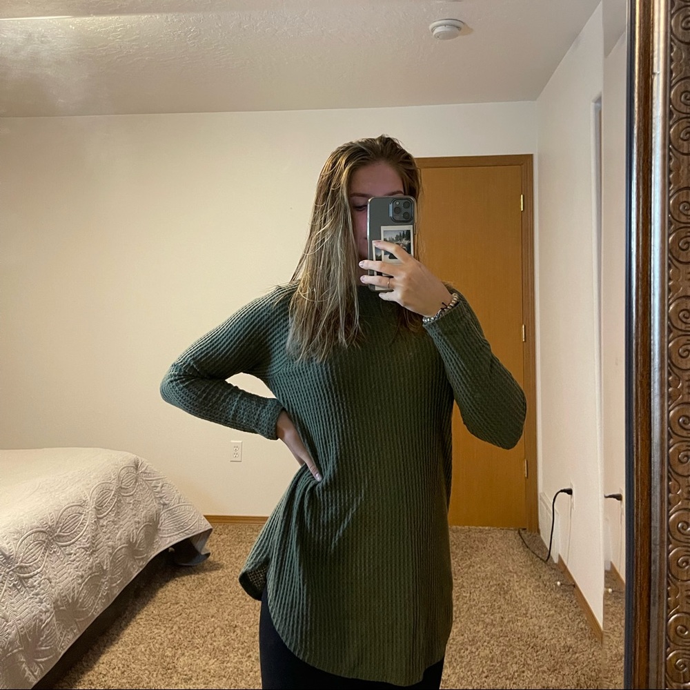 American Eagle soft & sexy long sleeve olive green sweater, oversized